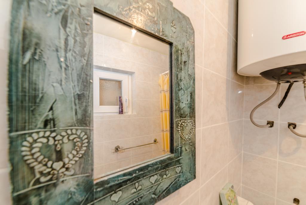 Paula Apartments Vir Luaran gambar